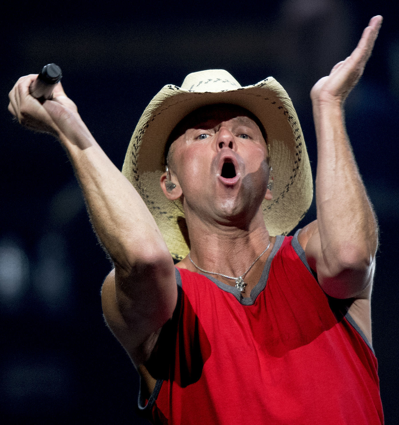 Kenny Chesney Concert, 5.18